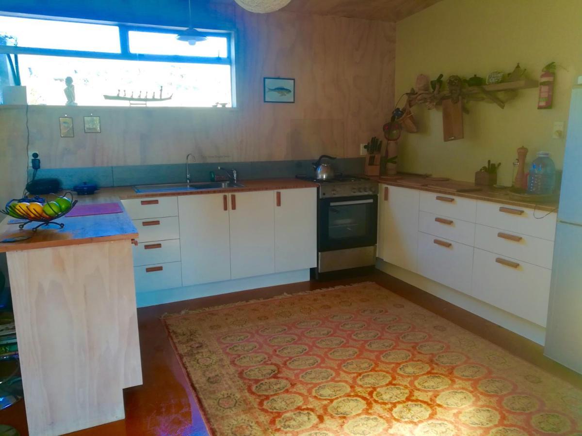 Mulberry Grove Retreat Bed and Breakfast Tryphena Exteriör bild