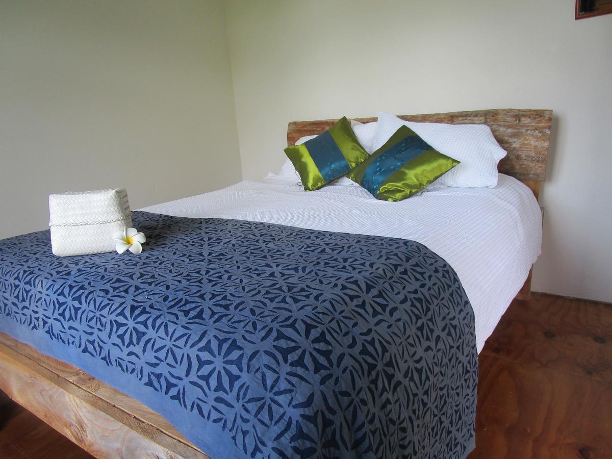Mulberry Grove Retreat Bed and Breakfast Tryphena Exteriör bild