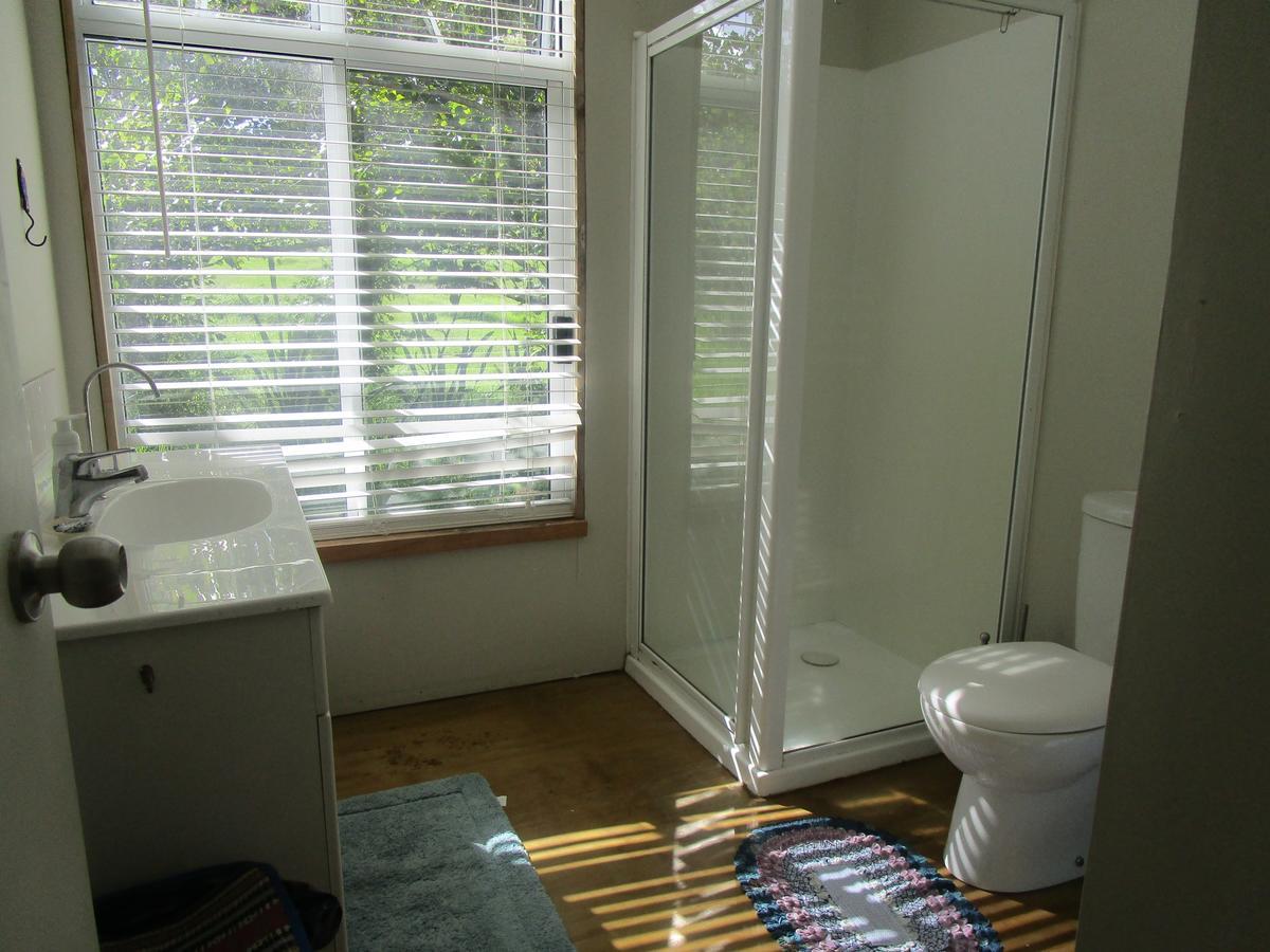 Mulberry Grove Retreat Bed and Breakfast Tryphena Exteriör bild